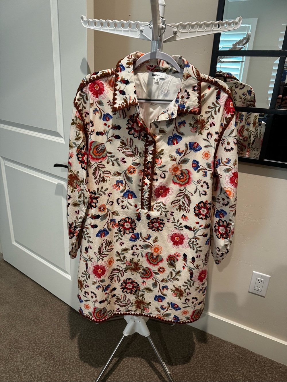 Embroidered Floral Cream Long-Sleeve Casual Dress